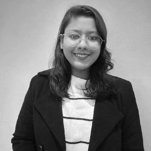 riya-bw